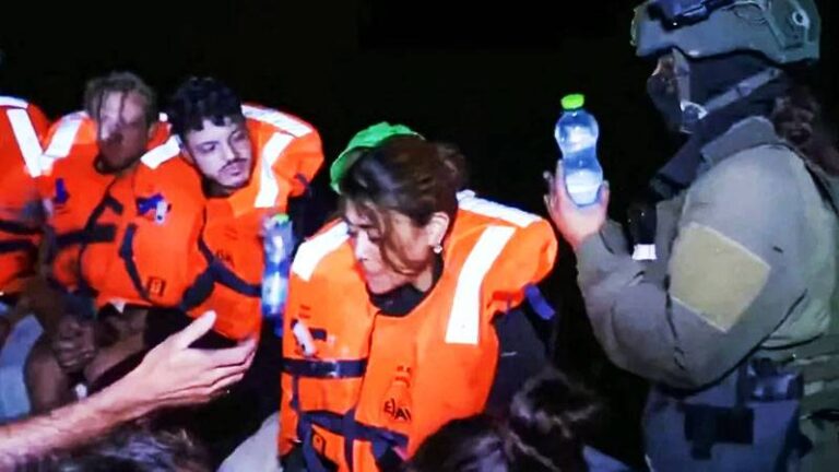 chp-sozcusu-yucelden-madleen-cikisi-tum-devletleri-israili-durduracak-somut-adimlar-atmaya-cagiriyoruz-Jn7gKFhT.jpg