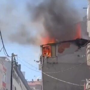 kucukcekmecede yangin panigi WSDmq3Cw