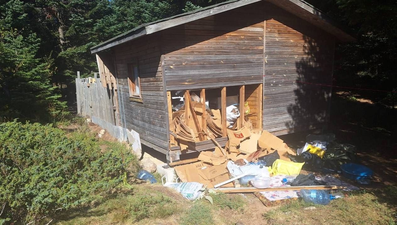 ayinin girdigi barakada hasar olusturdu jgrIvXwW