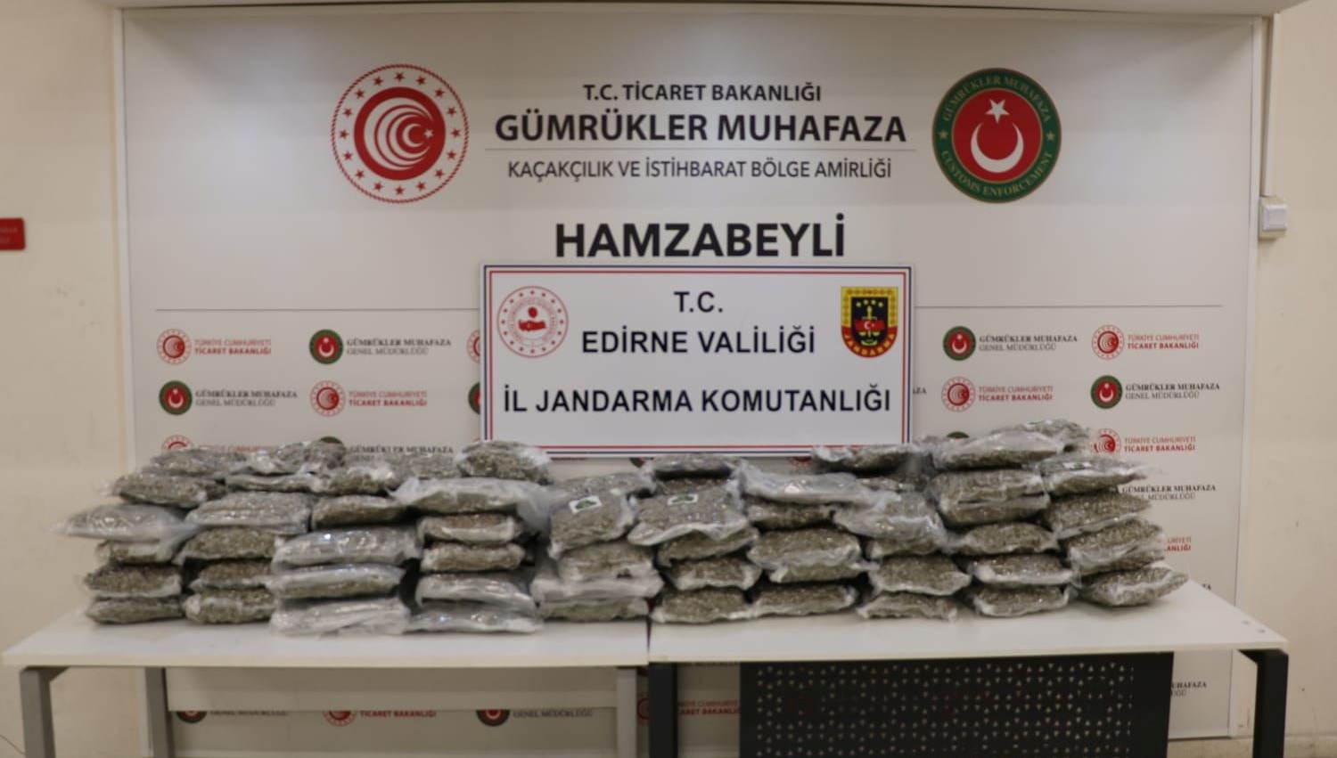 atlas suphelendi kamyondan kilolarca uyusturucu cikti 7S5W5znz.jpg