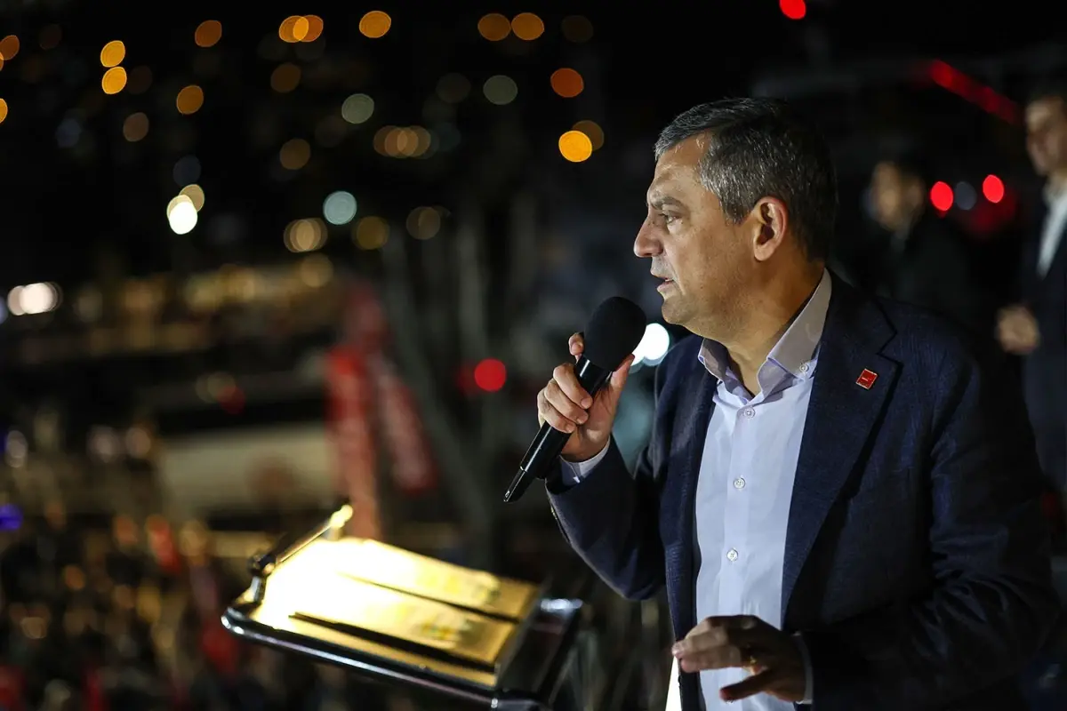 chp lideri ozgur ozelden ilk 100 gun vaadi kredi kartlarinin tum faizlerini silecegiz Xprx4X6c.jpg