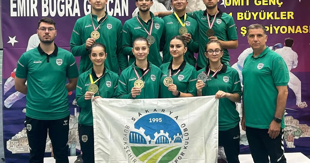 sakaryali karateciler bursada madalyalari topladi xcMAETXz